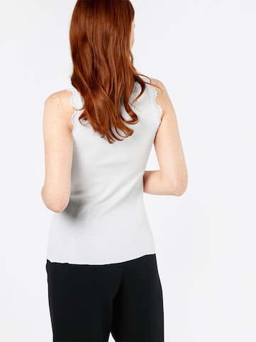 rosemunde Top 'vintage lace' - fehér