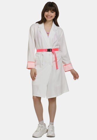 MYMO Summer Coat in White: front