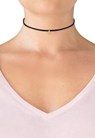 Collana di ELLI in nero