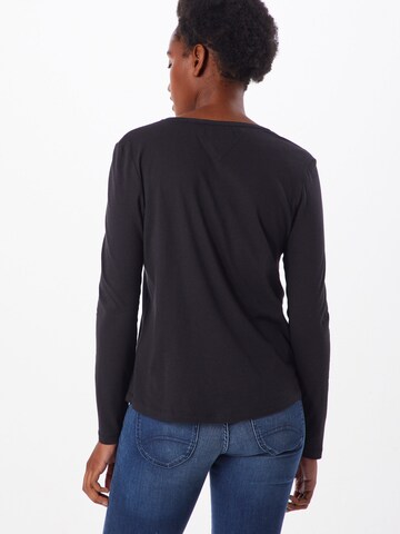 Tommy Jeans Koszulka w kolorze czarny: tył