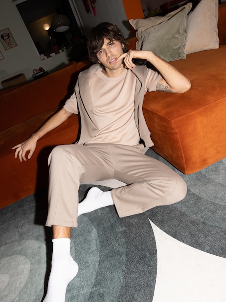 Oleg - Beige Sweat Loungewear Look