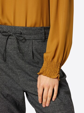 ONLY Tapered Pleat-Front Pants 'Poptrash' in Grey