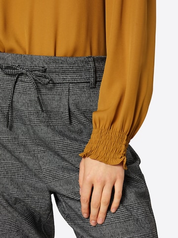 ONLY Tapered Élére vasalt nadrágok 'Poptrash' - szürke