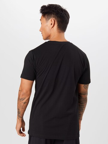 Mister Tee Shirt in Black