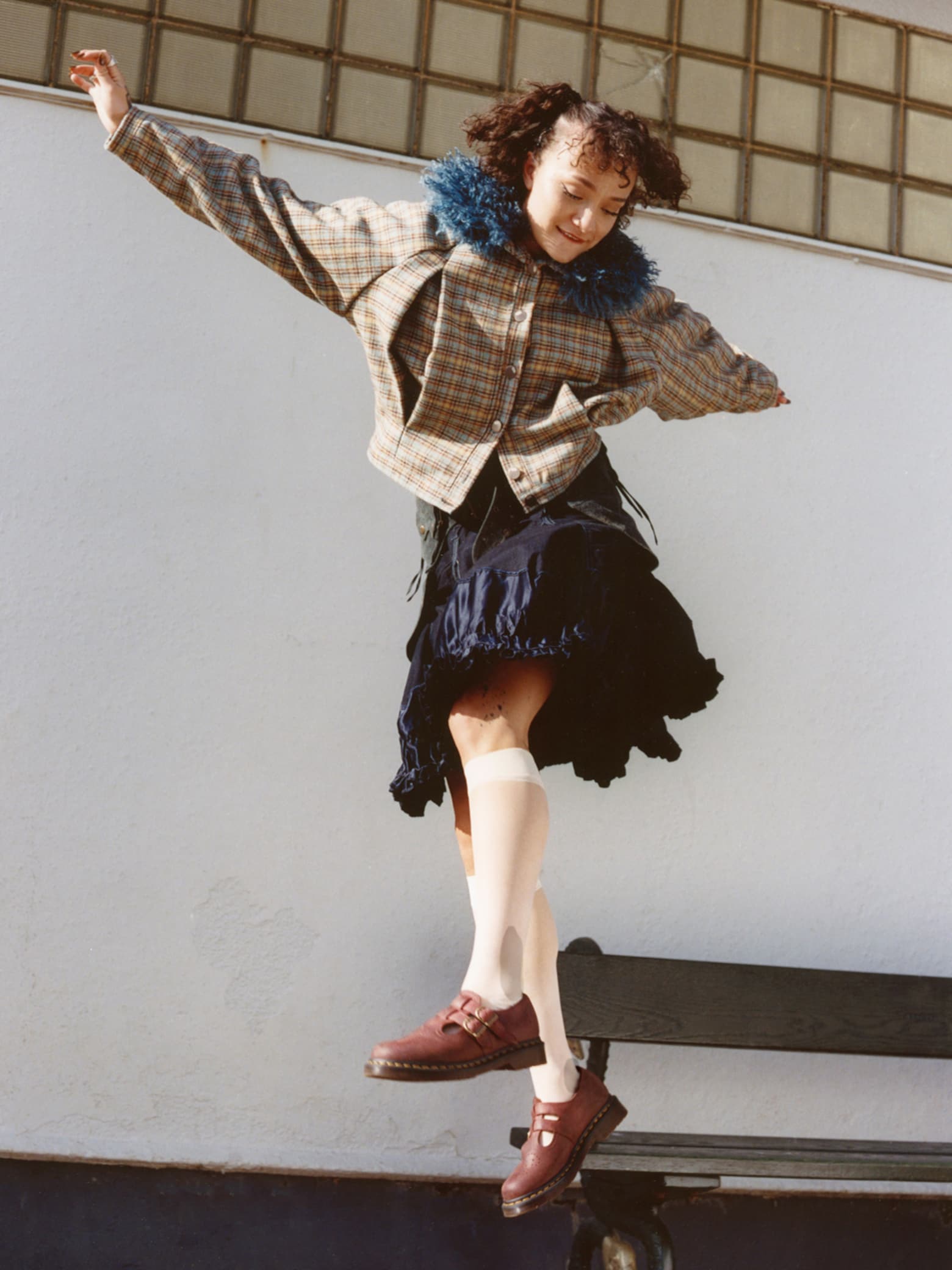 WITH BOUNCING SOLES DR. MARTENS