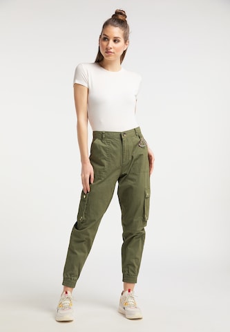 MYMO Tapered Cargobroek in Groen: voorkant