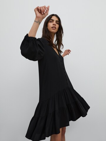 Robe-chemise 'Eileen' EDITED en noir