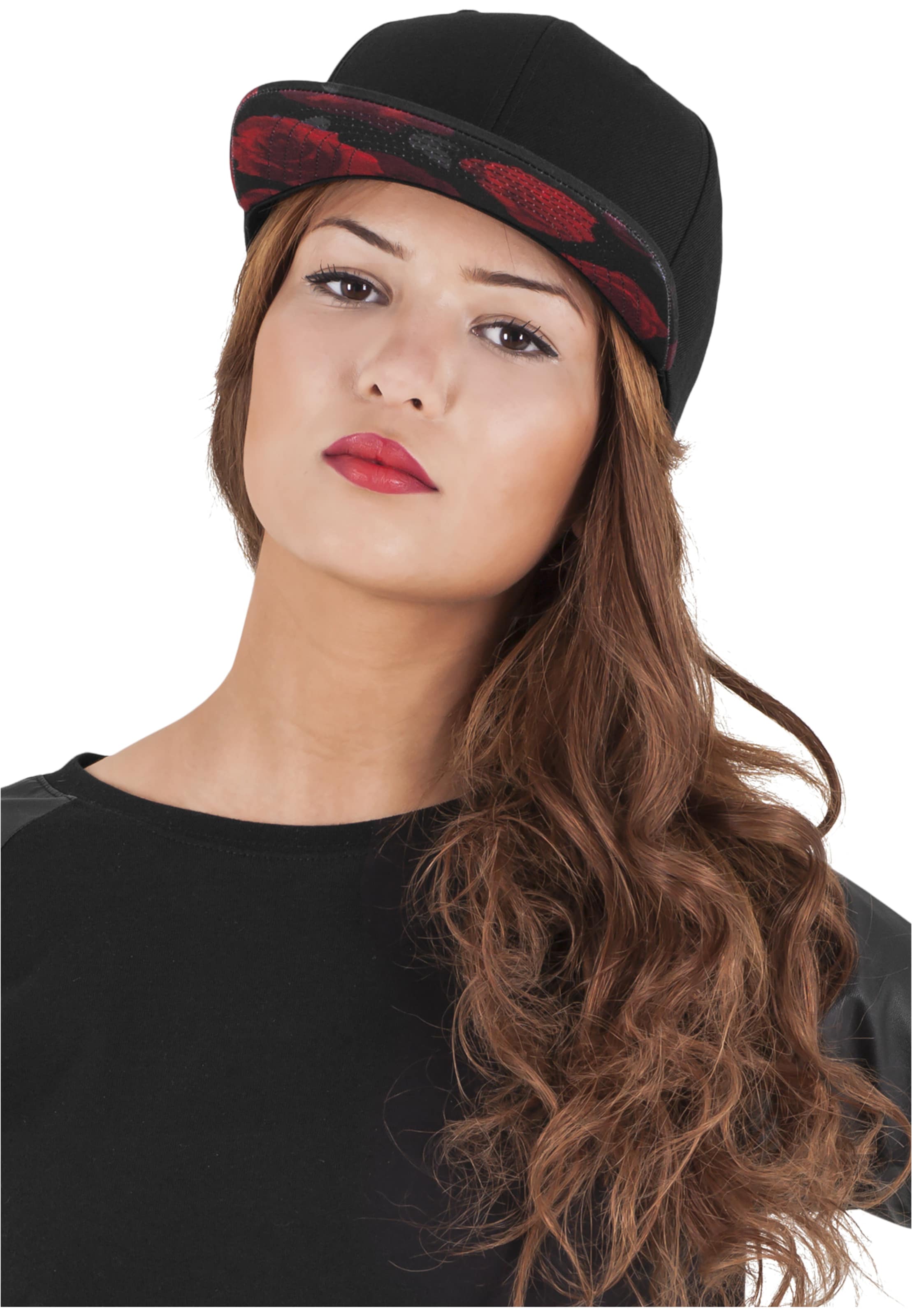 Casquette 'Roses' Flexfit en noir : devant