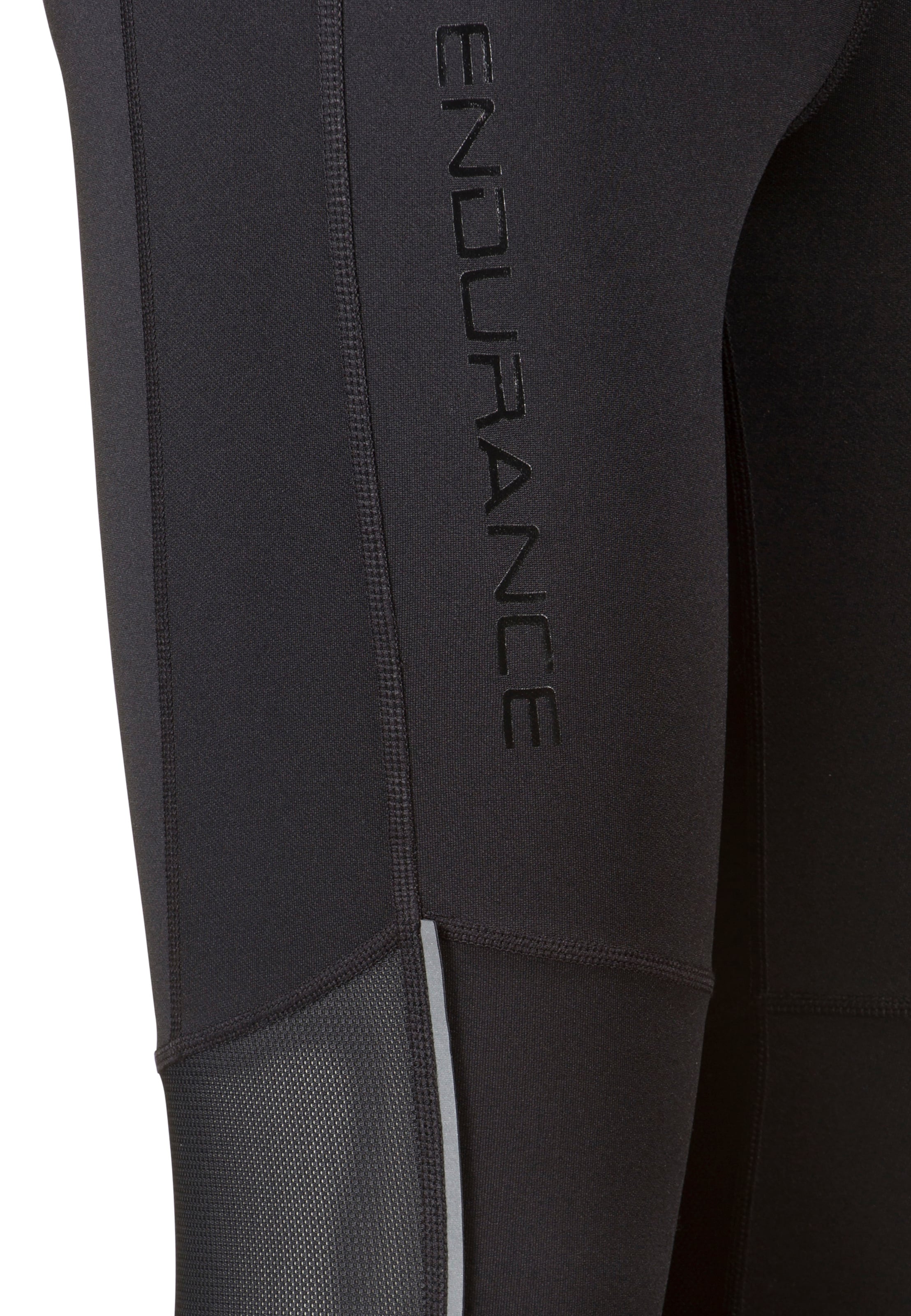 melns ENDURANCE Šaurs Sporta bikses 'Mahana'