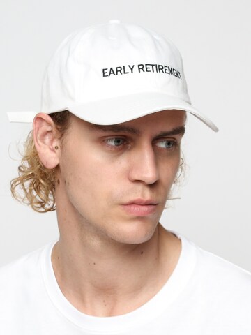 On Vacation Club Cap in White