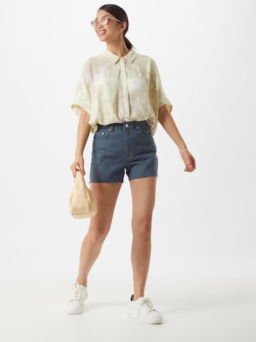 NU-IN Regular Shorts in Blau