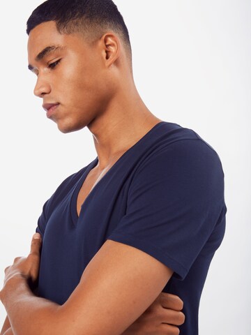 Coupe regular T-Shirt 'Quentin' DRYKORN en bleu