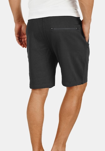 !Solid Regular Sweatshorts 'Taras' in Schwarz