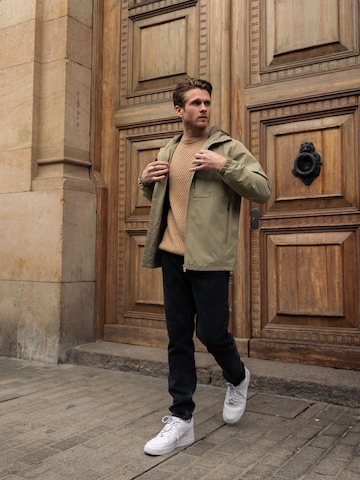 Khaki Camel Urban Look by DAN FOX APPAREL