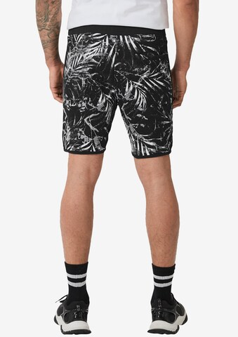 QS Loosefit Shorts in Schwarz