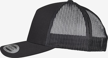 Cappello da baseball '5-Panel Retro Trucker' di Flexfit in nero