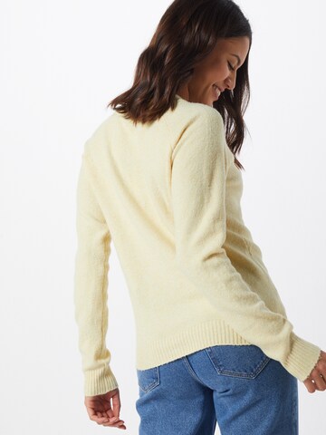 VERO MODA Sweater 'VMDoffy' in Yellow