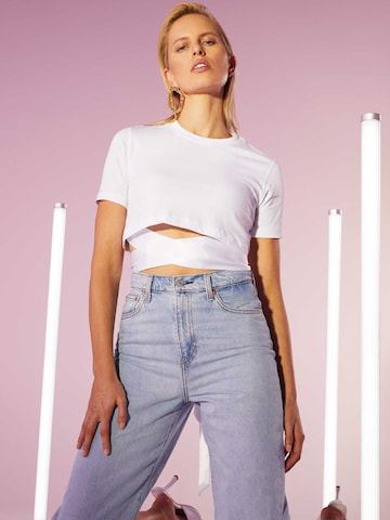 Karolina Kurkova Originals - Camisa 'Veronika' em branco: frente