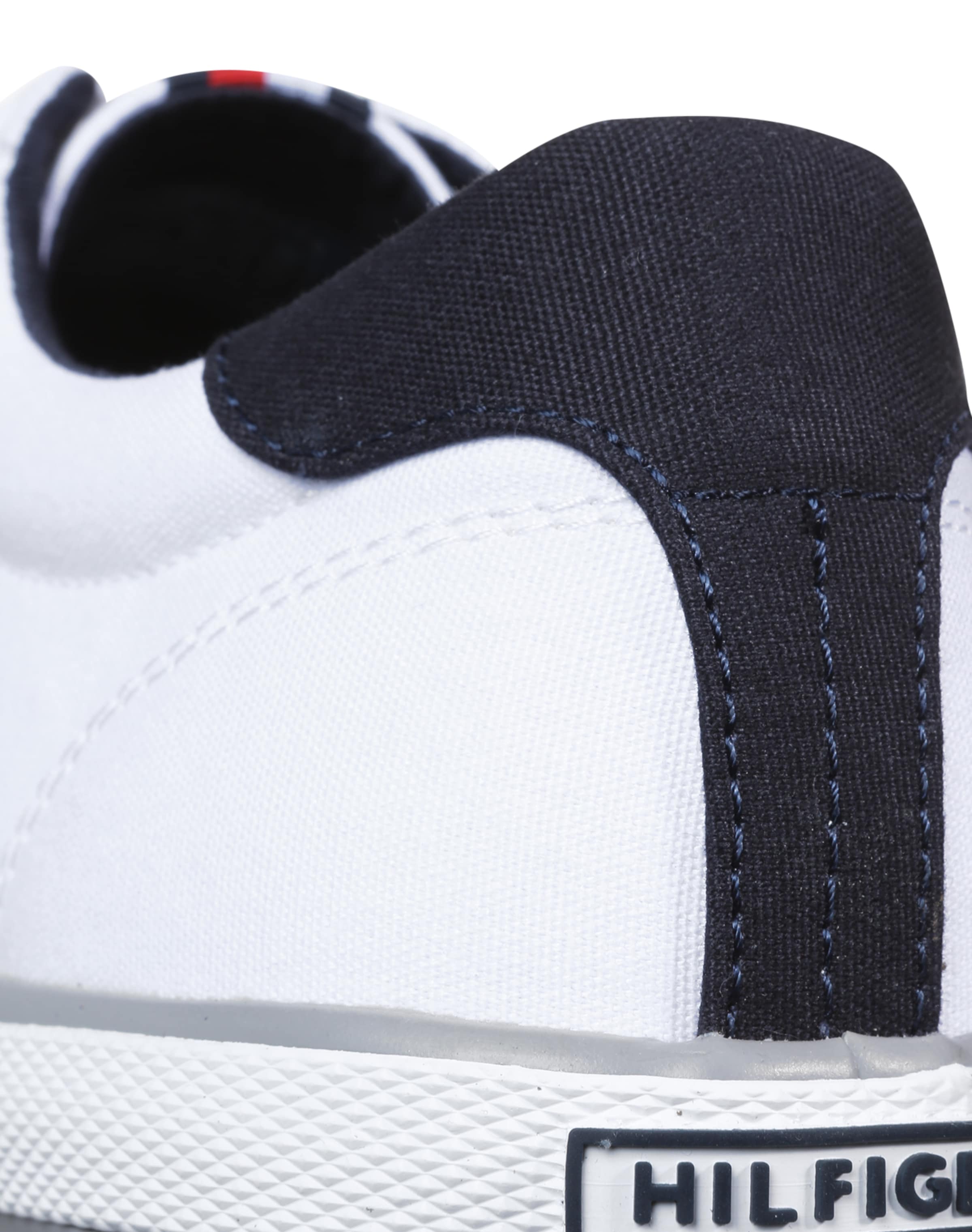 TOMMY HILFIGER Madalad ketsid 'Harlow', värv valge