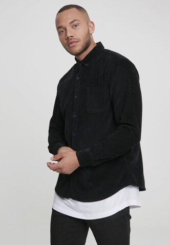 Urban Classics Regular fit Button Up Shirt in Black: front