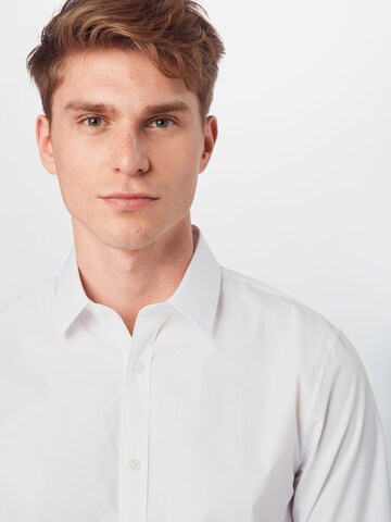 Matinique Slim fit Business shirt 'Robo' in White