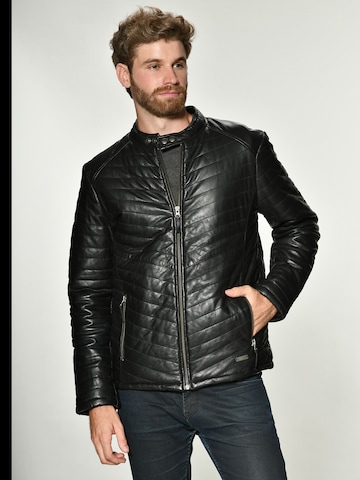 MUSTANG Between-Season Jacket 'Jonas' in Black: front