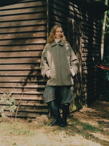 Classy Baggy Layered Look