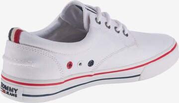 Sneaker bassa di Tommy Jeans in bianco