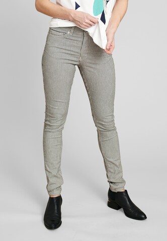 ECHTE Pants in White: front