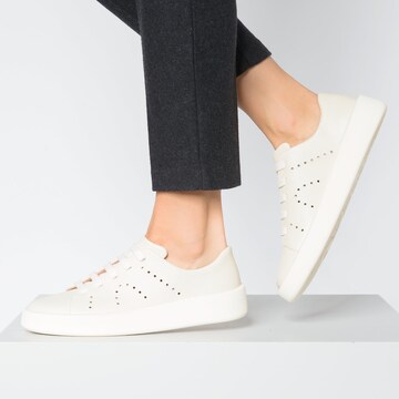 CAMPER Sneakers laag in Wit: voorkant