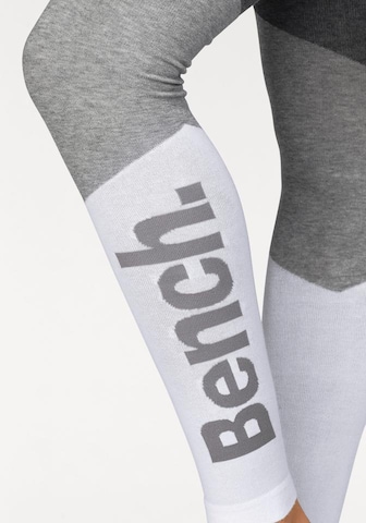 BENCH Skinny Leggings in Grau