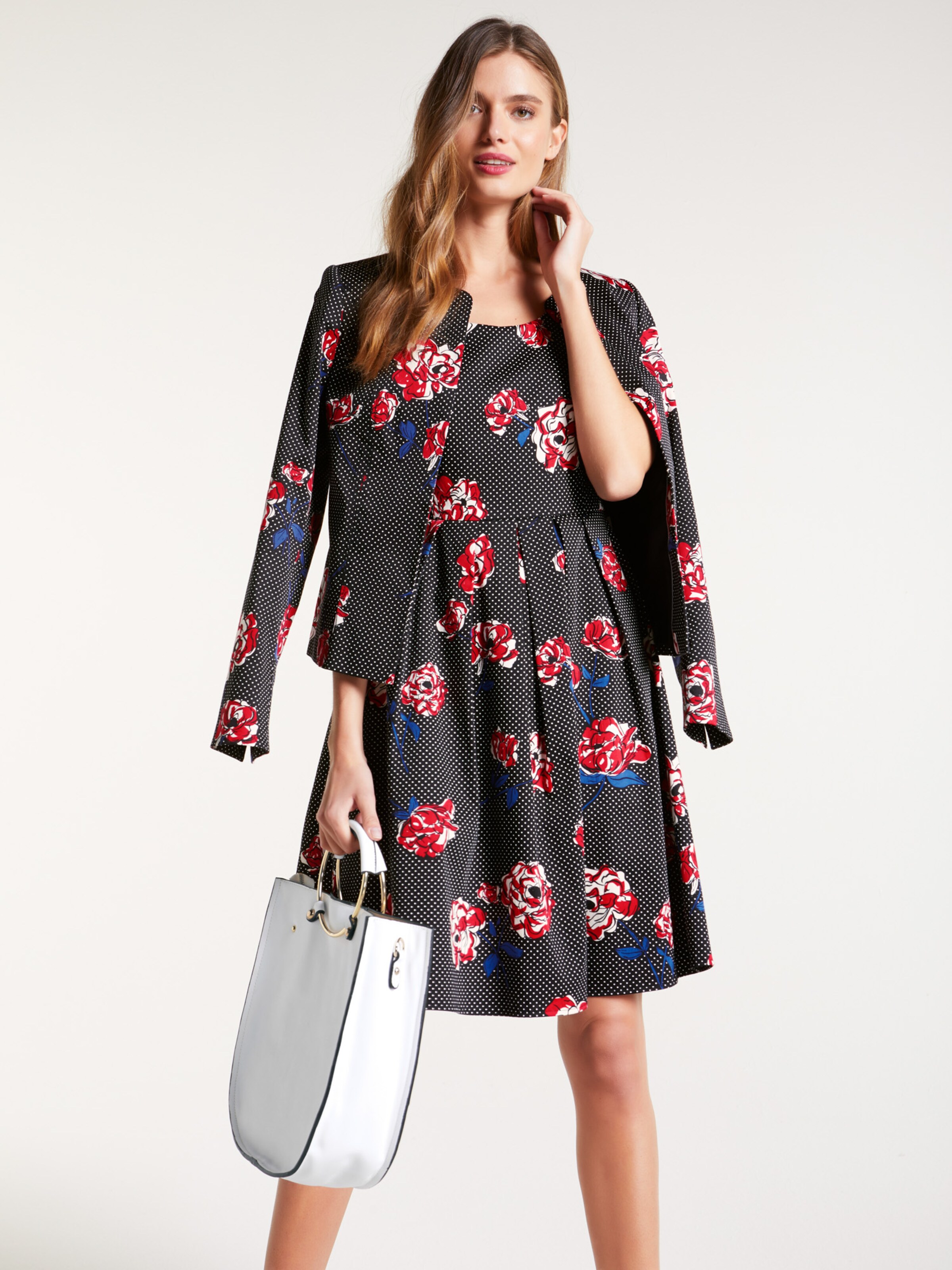 heine Prinzesskleid in Schwarz | ABOUT YOU