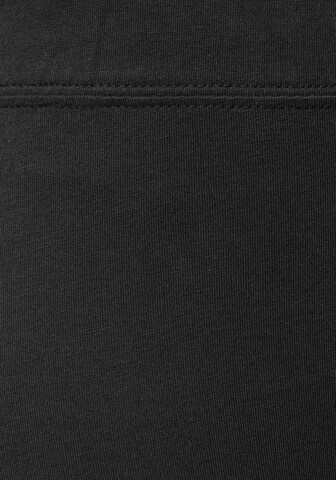 Pantaloncini da pigiama di BENCH in nero