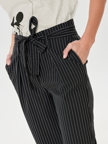ONLY Tapered Hose in Schwarz