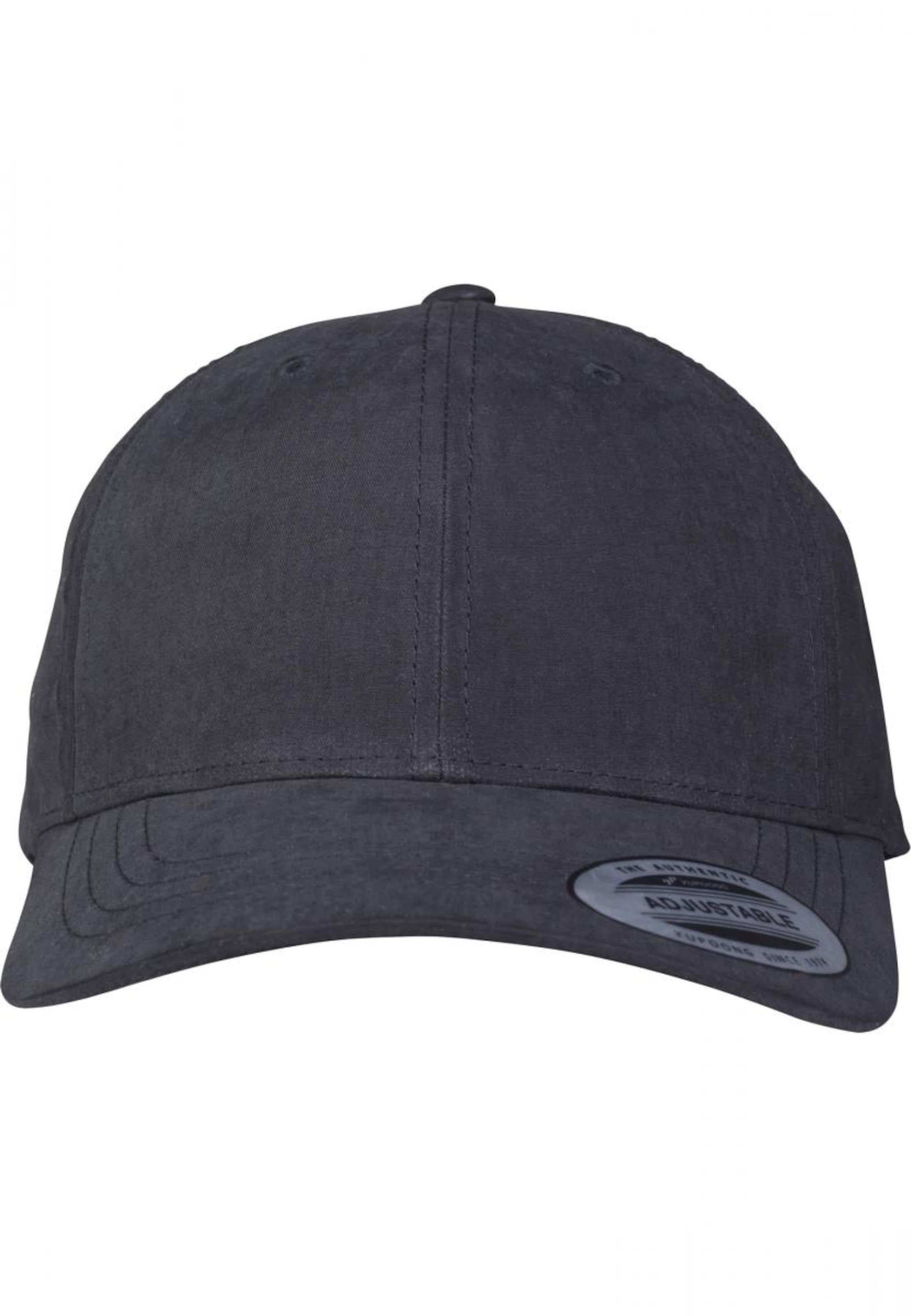 Flexfit Cap in Schwarz: Vorderseite