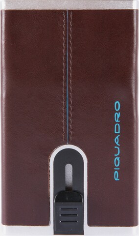 Piquadro Case 'Blue Square' in Brown: front