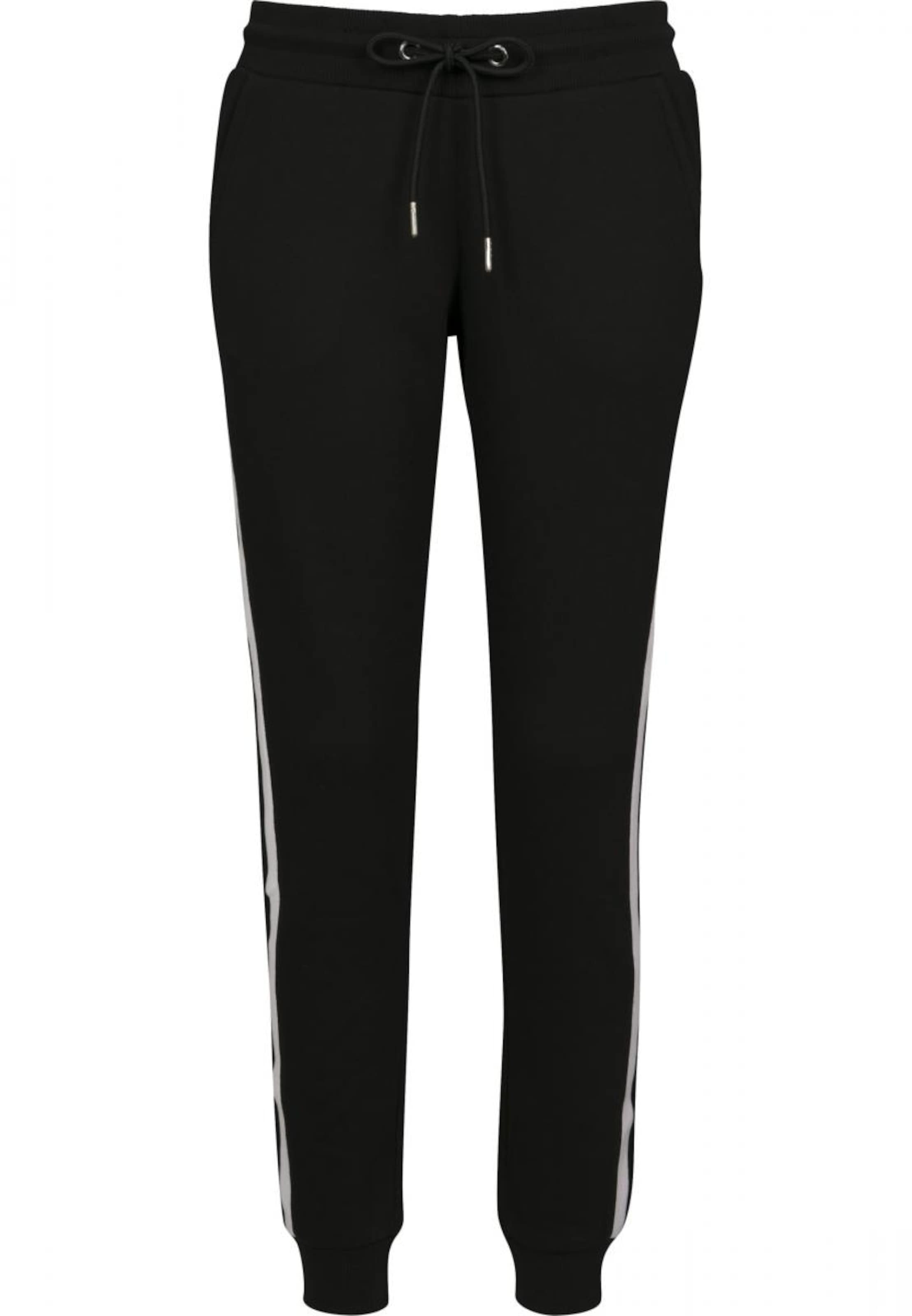 Effilé Pantalon Urban Classics en noir : devant
