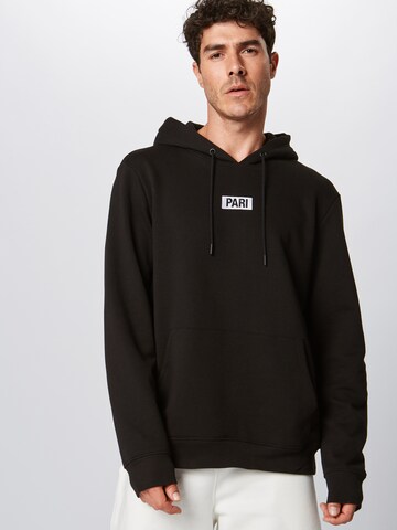 PARI Hoodie 'Mick' in Schwarz