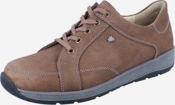 Finn Comfort Lace-Up Shoes in Beige: front