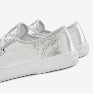 LASCANA Sneakers in Silver