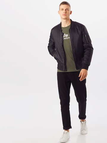 ALPHA INDUSTRIES Средняя посадка Футболка в Зеленый