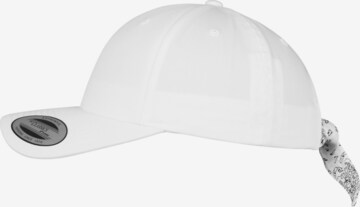 Casquette Flexfit en blanc