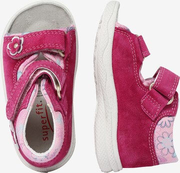 SUPERFIT Sandalen 'Polly' in Roze: zijkant