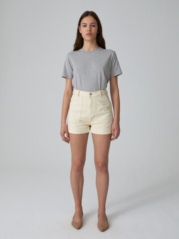 EDITED Regular Jeansshorts 'Ismey' in Beige