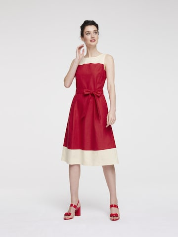 heine Obleka | rdeča barva: sprednja stran