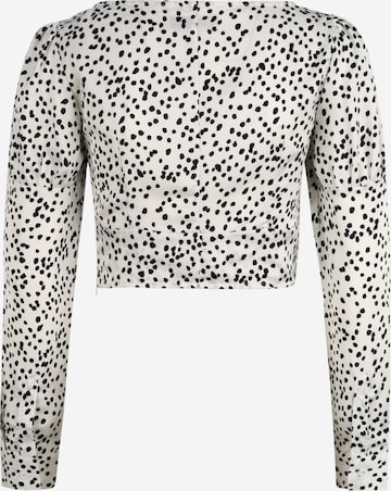 Missguided Petite - Blusa en blanco