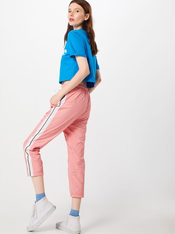 Loosefit Pantalon 'Phantom' ELLESSE en rose : derrière