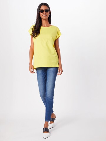 Urban Classics - Camiseta en amarillo