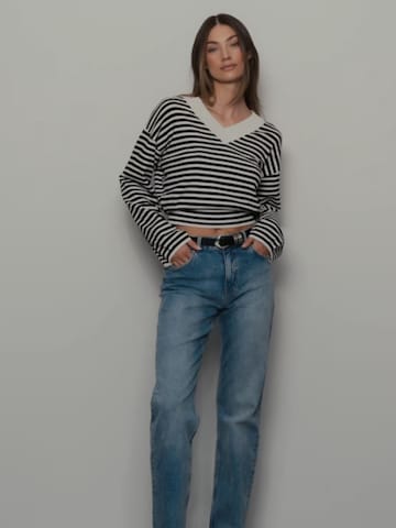 Jeans And Striped Sweater Look