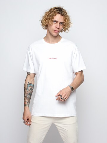 On Vacation Club Shirt 'Dolce Vita' in White: front